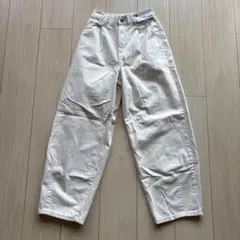 新品タグ付　GU GIRLS バレルレッグジーンズ JR ホワイト M 150