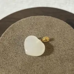 Item thumbnail for item 19bad810-a1f1-4b62-82d4-6c6d7abfc3a3