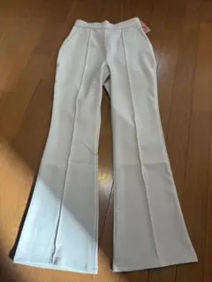 clear ホワイト フレアパンツ