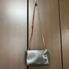 ショルダーバッグ