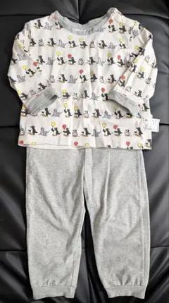 ユニクロ 長袖 パジャマ ピングー 90