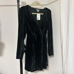 H&M ワンピース　ベルベット　グリーン　緑　新品未使用