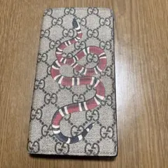 GUCCI グッチ GGスプリーム キャンバスの二つ折り財布 蛇 スネーク