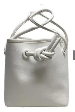 美品・別注モデル】VASIC BOND MINI CANVAS ホワイト - メルカリ