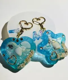 ハンドメイド オーダー 海 イニシャル入り シャカシャカキーホルダー