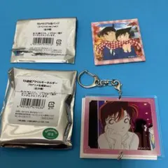 名探偵コナン　コナンランド　メモリアル缶バッジ　連結アクリルキーホルダー　毛利蘭