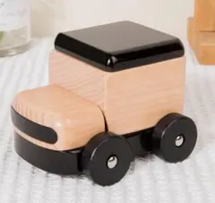 Item thumbnail for item f3f1a142-34a7-4d23-a633-fd5ed18b59f1