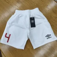 新品　umbro アンブロ ハーフパンツ KIDS 140 サッカー　4番