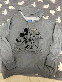 グレー パーカー