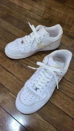 NIKE AIR FORCE 1 ホワイト パステルイエロー 25.5cmのサムネイル