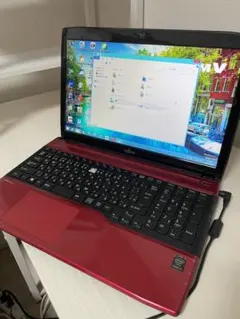 快適SSD☆高性能i5☆大人気赤ノートパソコン♪カメラ付き！Windows11