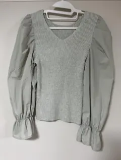 パフスリーブブラウス