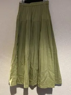 ✨ブージュルード✨　オリーブグリーン プリーツロングスカート フリーサイズ