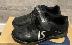 LUZeSOMBRA LS ブラック フットサルシューズ