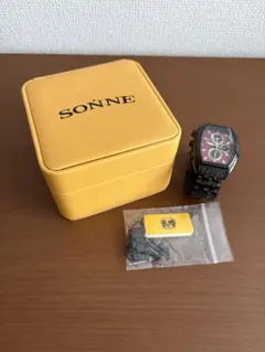 メ*ロ様 SONNE 腕時計 クォーツ ブラック レッドのサムネイル