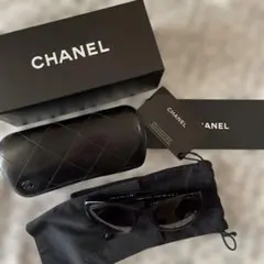 CHANEL シャネル 偏光サングラス＋バケットハット ピンクハート裏地