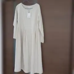 新品　ハートマーケット ベージュ ロングワンピース 長袖 プリーツ入り