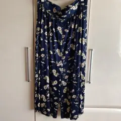 AZUL 花柄レディース　パンツスカート　3Lサイズ