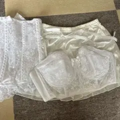 セモアブライダルインナー E70