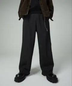 ワイドストレートシルエット ワンタック スラックスパンツ