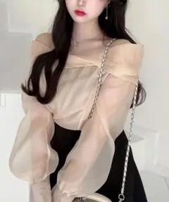 titty&co. petit シアーオフショルブラウスのサムネイル
