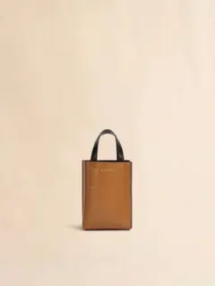 「新品未使用」MARNI Museoナノバッグのサムネイル