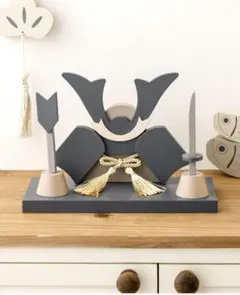 新品未開封★3COINS 兜　オブジェ　こどもの日　黒かぶと　端午の節句　スリコ