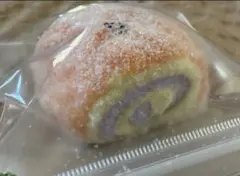 ladodo スクイーズ ロールケーキ kikisquishy パン 粉付きパン