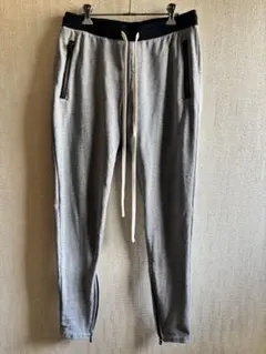ほぼ　未使用　FOG FEAR OF GOD ESSENTIALS パンツ　S