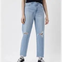 UNIQLO ペグトップハイライズジーンズ　22