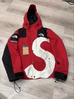 シュプリーム　ノースフェイス　コラボ　マウンテンパーカー　レッド