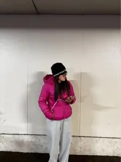 adidas フード付きピンクダウンジャケット