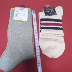 ユニクロ、Tutuanna　Keith Haring メンズソックス2枚セット