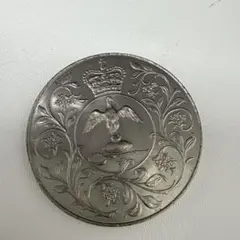イギリス　エリザベス2世女王　シルバージュビリー　大型記念硬貨