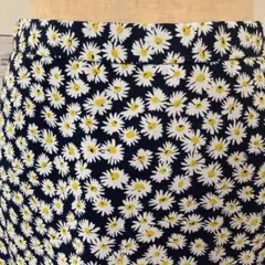 GU 小花柄フレアロングスカート　マキシ丈