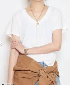 PERFECT WHITE TEE Vネック 半袖Tシャツのサムネイル