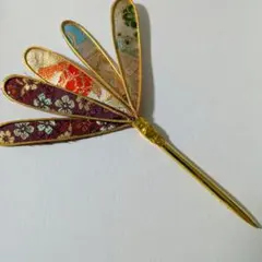 多色花びらデザインのかんざし