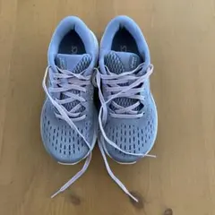 アシックス エボライド2 ランニングシューズ 22.5cm アンパンマンさん専用