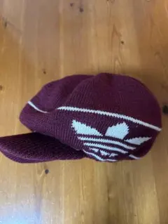アディダス ニットキャップ バーガンディ
