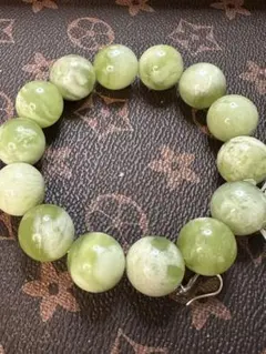 翡翠風　置物　和田玉　岫玉 62.5mm）天然石【✨岫玉】 軟玉/翡翠/和田玉バングル パワーストーン