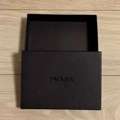 PRADA ギフトボックスのサムネイル