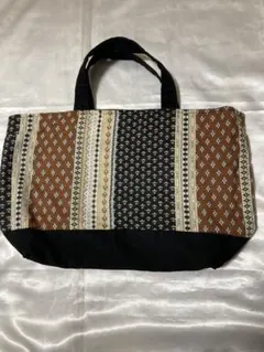 Item thumbnail for item d9d3a927-3485-4910-a838-b27b139076b4