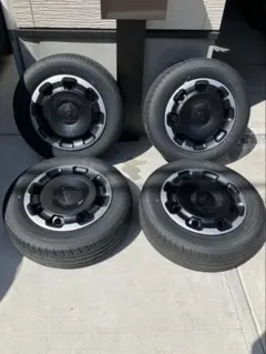 トヨタ　シエンタ　タイヤホイールセット　新車外しのサムネイル