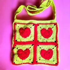 ハンドメイド　コットン素材　ハートモチーフのショルダーバッグ　イエローハート