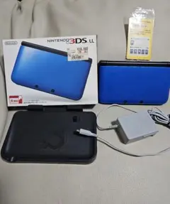 極美品　Nintendo 3DS LL 青 充電器、ゲームソフト5本付き