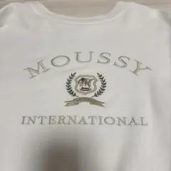 MOUSSY 刺繍ロゴ ホワイトトレーナー