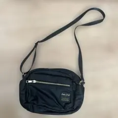 10ポケット　ブラック　ショルダーバッグ ナイロン製