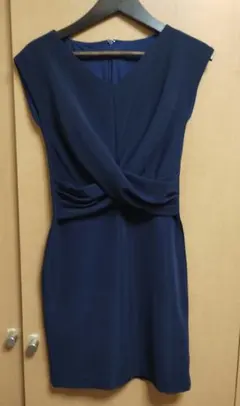 DURAS フロントクロスノースリーブワンピースのサムネイル