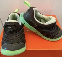 ナイキ ダイナモーフリー 15センチ