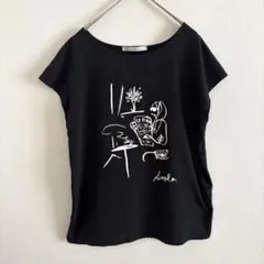 Stola. ストラ　カットソー　トップス　イラスト　ブラック　フレンチスリーブのサムネイル